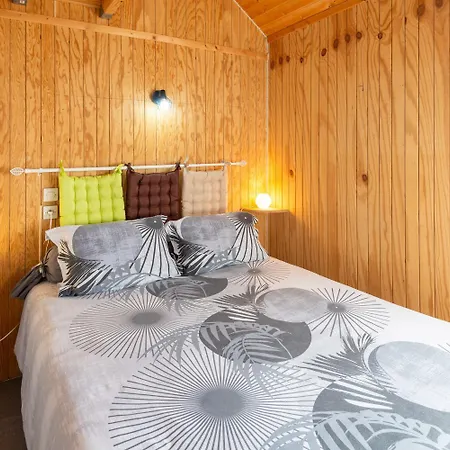 Holiday home Des 2 M 2/4 Personnes